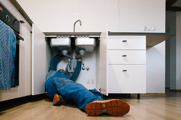 Professional Pipe Repair technician working in Sweetser, IN